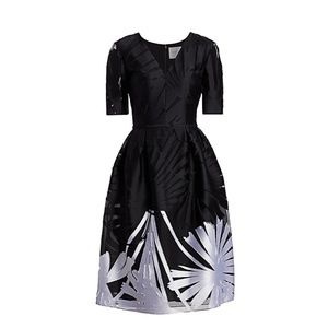CAROLINA HERRERA Black/White Silk Floral Dress, Size 12, tiny flaw in pics!